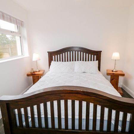 19A Lismenary Road Villa Ballyclare Bagian luar foto