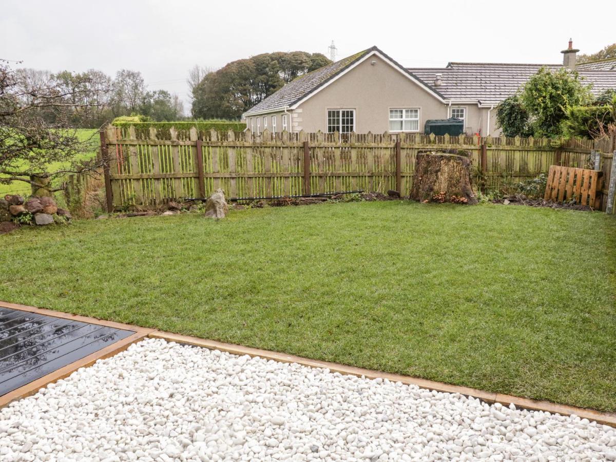 19A Lismenary Road Villa Ballyclare Bagian luar foto